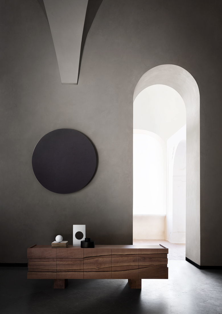 Terzo Piano stylist Elisabetta Bongiorni took care of Rubinacci styling for catalogs pictures
